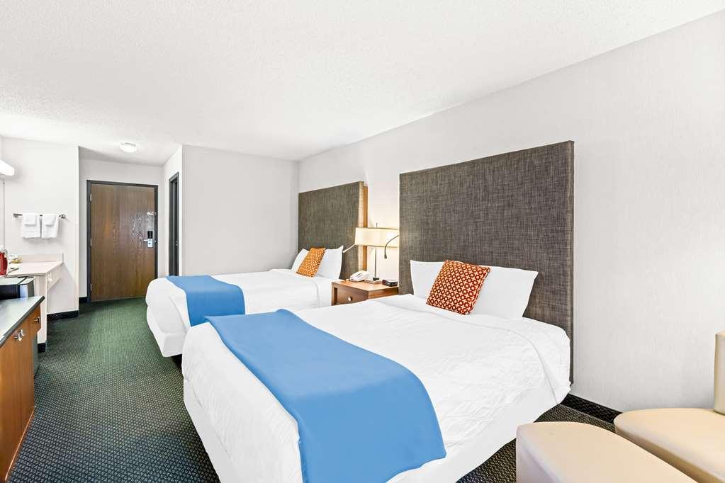 Americas Best Value Inn & Suites - Tahquamenon Country Newberry Номер фото