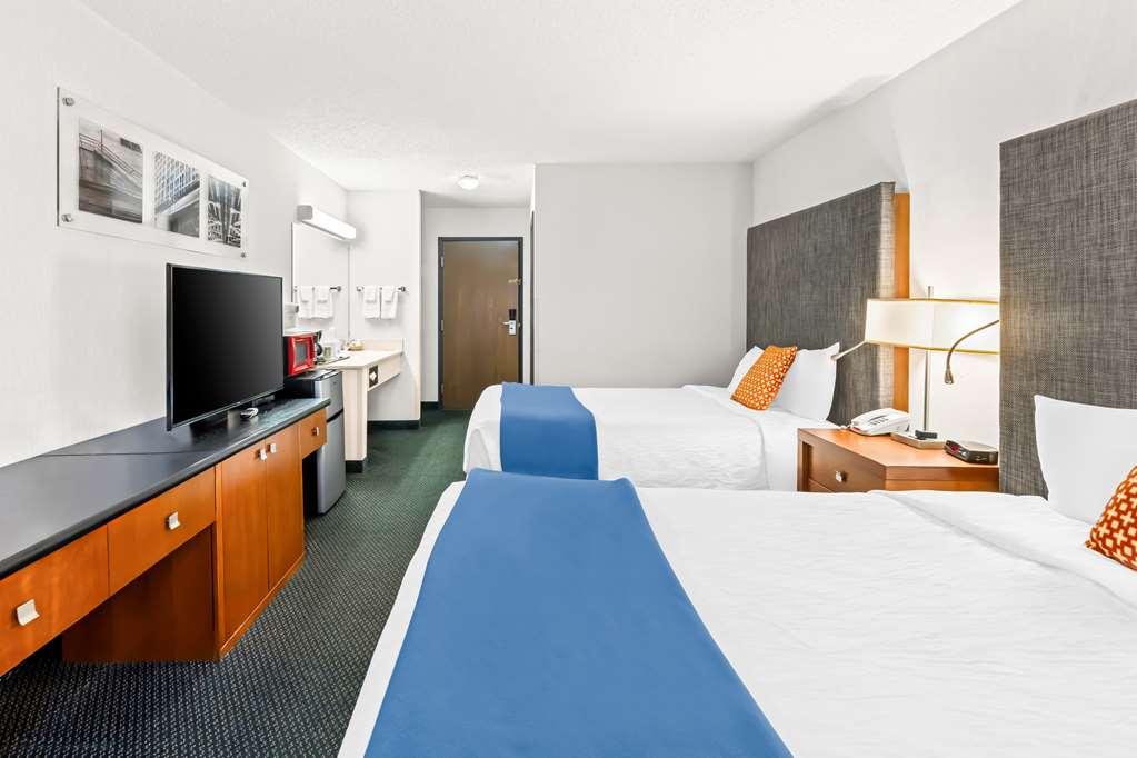 Americas Best Value Inn & Suites - Tahquamenon Country Newberry Номер фото